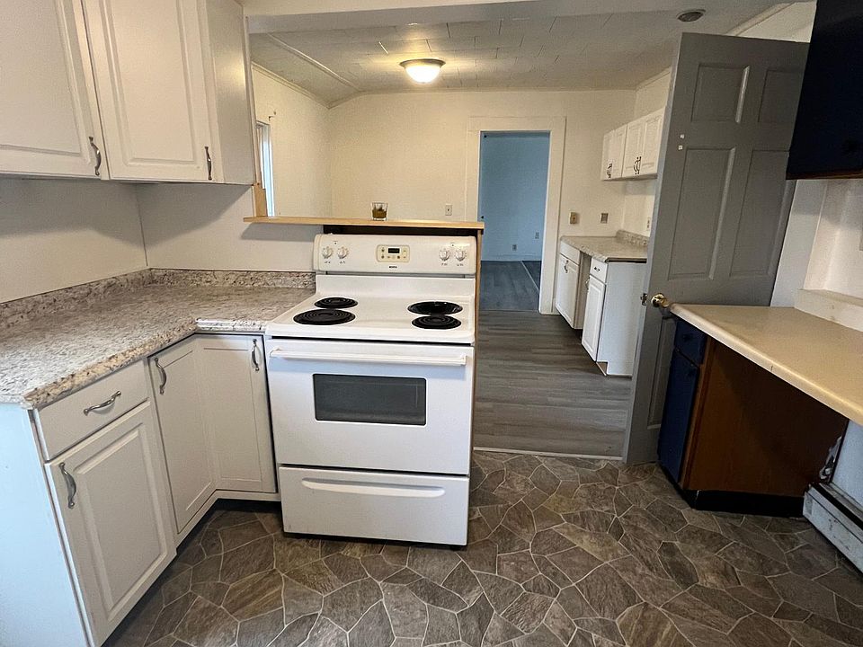 319 Cayuga St APT 1, Fulton, NY 13069 Zillow