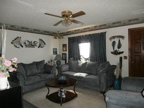 2nd image of 1120 Lasalle St