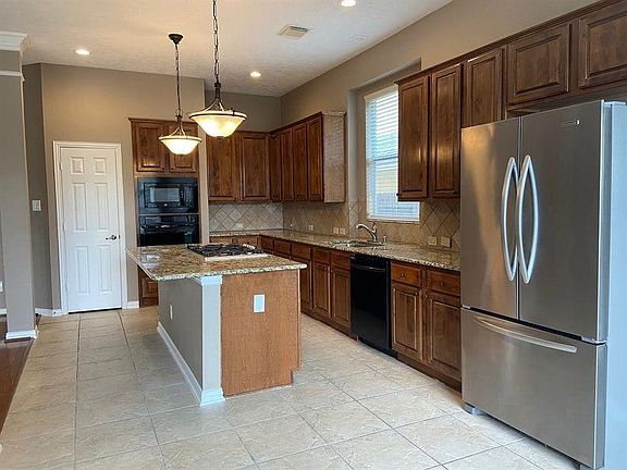 4th image of 3935 Waverly Bnd