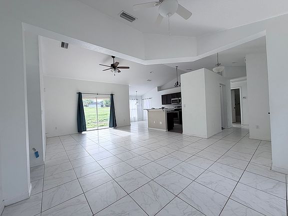 3rd image of 4960 SW 63rd Loop