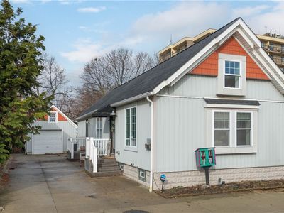 1338 W 69th St, Cleveland, OH, 44102