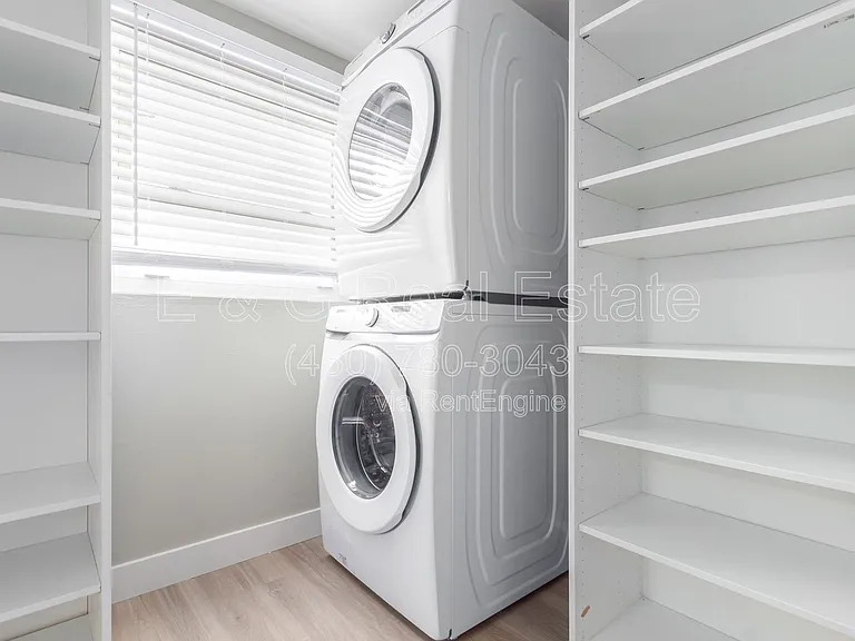 1332 N 71st St — Photo 35