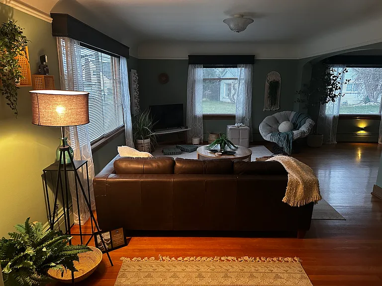 2732 Eldridge Ave — Photo 36