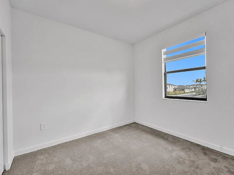 11904 SW 240th St — Photo 12
