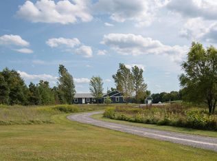 2830 Kammerer Rd, Kendallville, IN 46755