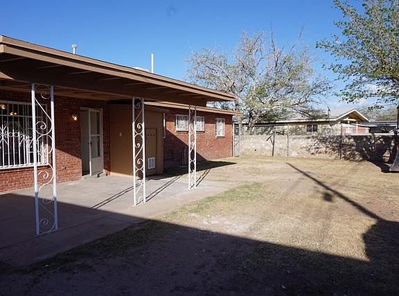 3rd image of 8358 Dell Haven Ave