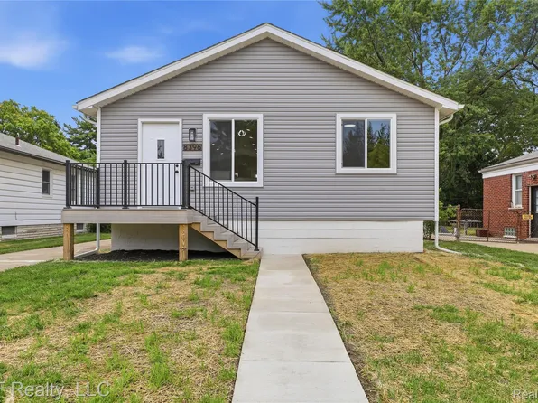 8396 Dale St, Center Line, MI 48015