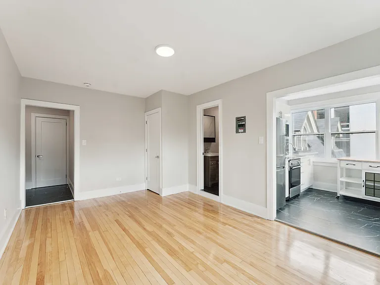 325 Cooper St — Photo 16