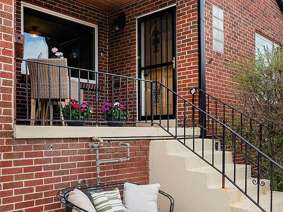 2nd image of 5036 W Moncrieff Place