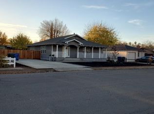 20 N 6th St, Patterson, CA 95363