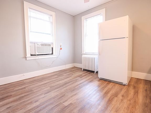3rd image of 115 S 38th Ave #11187304