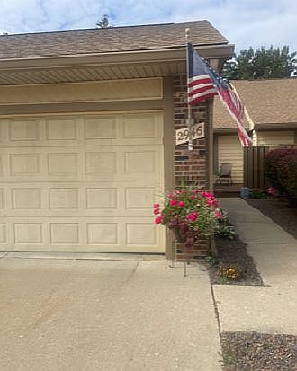 1st image of 2946 Lakewood Dr