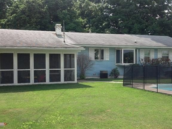 3rd image of 214 S Elm St