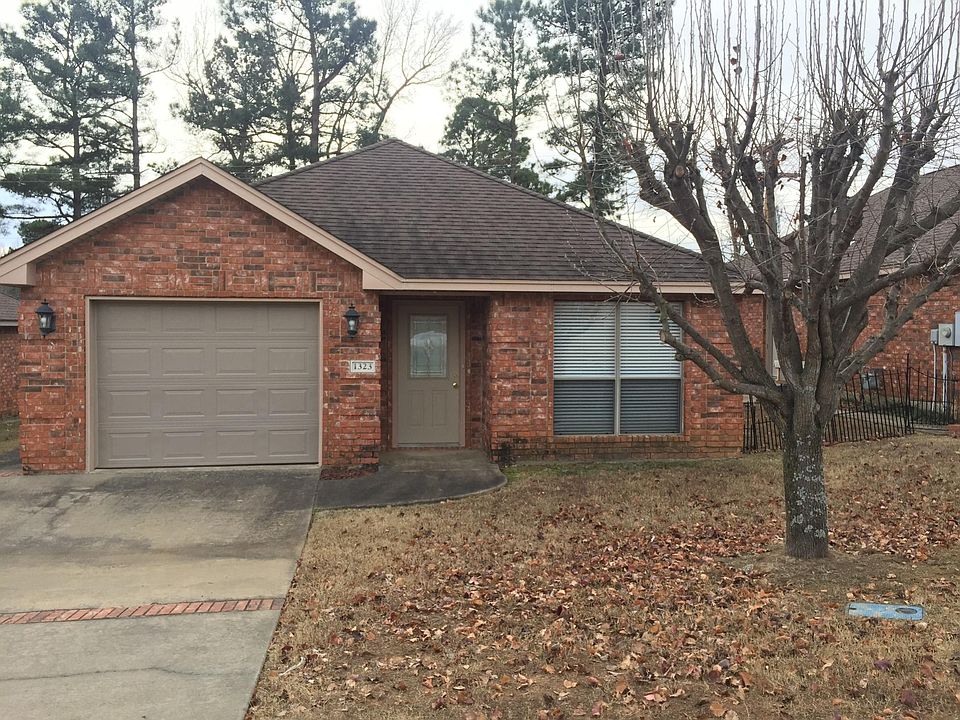 1st image of 1318 Orleans Ct