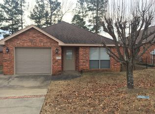 1318 Orleans Ct, Benton, AR 72019