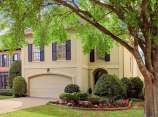 34 E Broad Oaks Dr, Houston, TX 77056