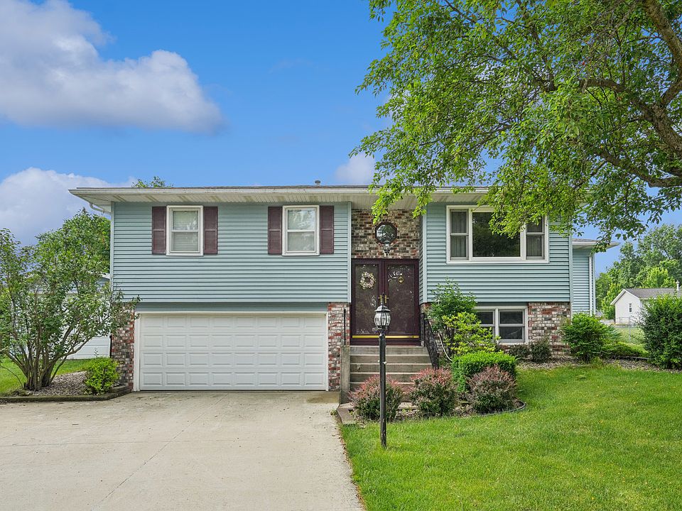 1st image of 7 Hillcrest Ct