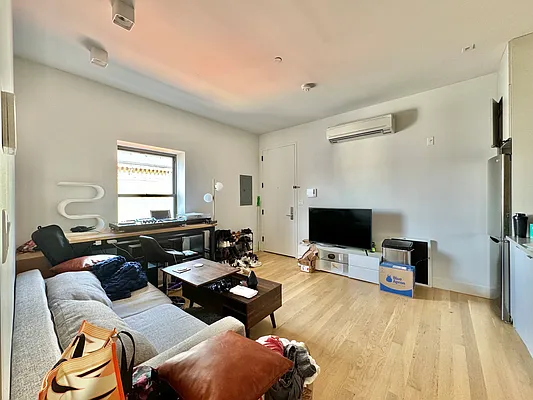 Rented by Simply Brooklyn Realty Inc | media 9