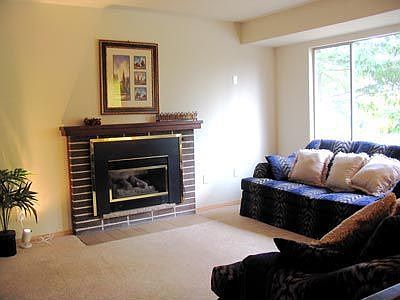 Living Room with gas fireplace