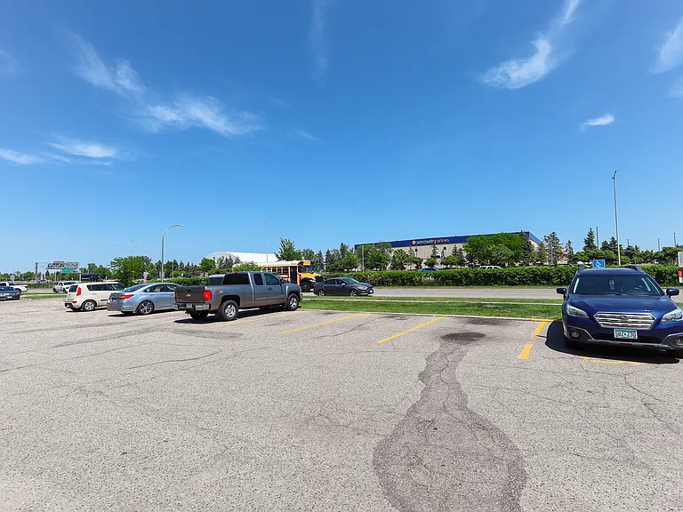 Cedar Avenue Apartments — Photo 44