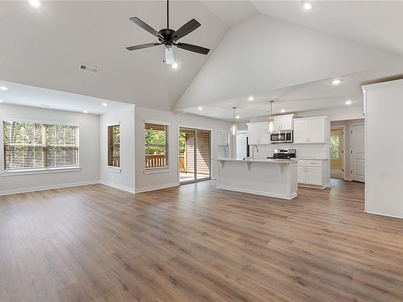 5th image of 3 Drem Cir