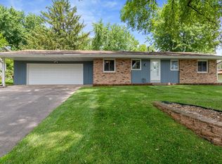 8263 Foothill Rd S, Cottage Grove, MN 55016