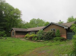 835 Hale St, Suffield, CT 06078