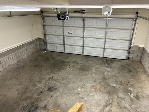5th image of 3211 Veranda Cir