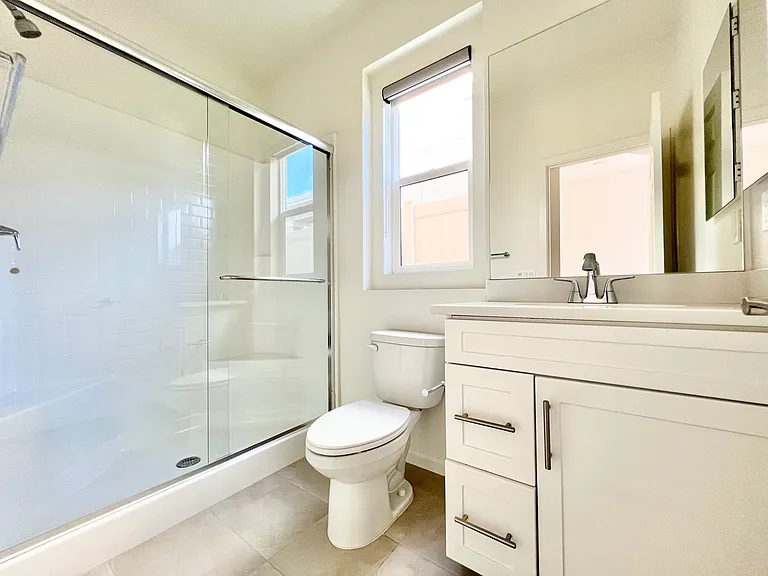 1040 Piedmont Rd — Photo 16