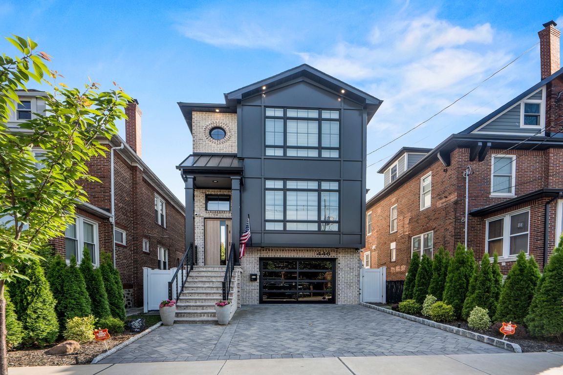 446 Greenmount Ave, Cliffside Park, NJ 07010 Zillow