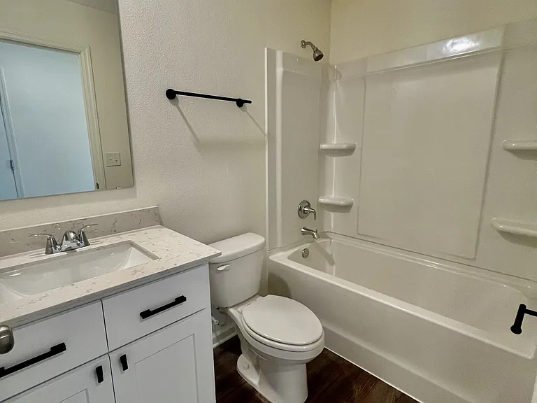 14241 SW 34th Terrace Rd — Photo 5