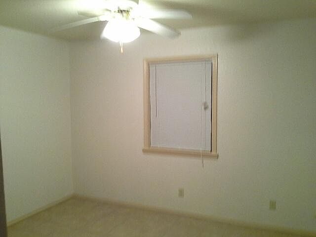 2nd image of 473 Elvira St