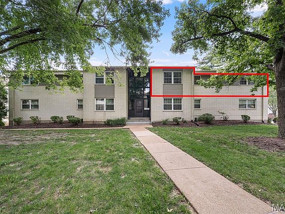 3rd image of 148 Cumberland Park Ct APT E