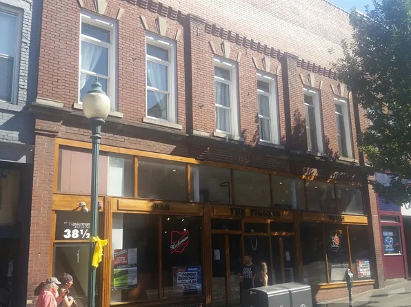 38 N Court St, Athens, OH 45701