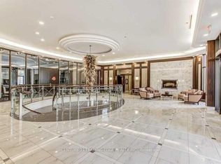 135 Wynford Dr #408, Toronto, ON M3C0J4