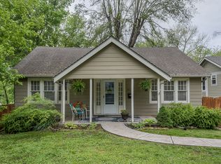 8230 Main St, Kansas City, MO 64114
