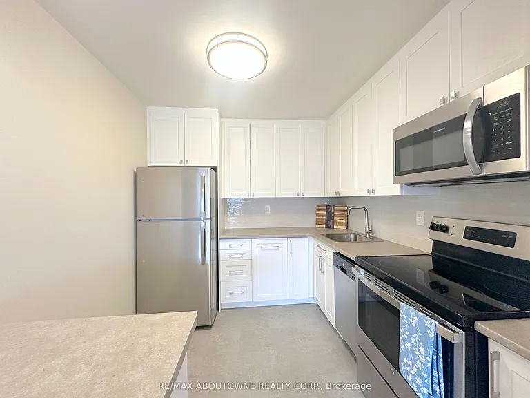 30 Denton Ave #1023 — Photo 3