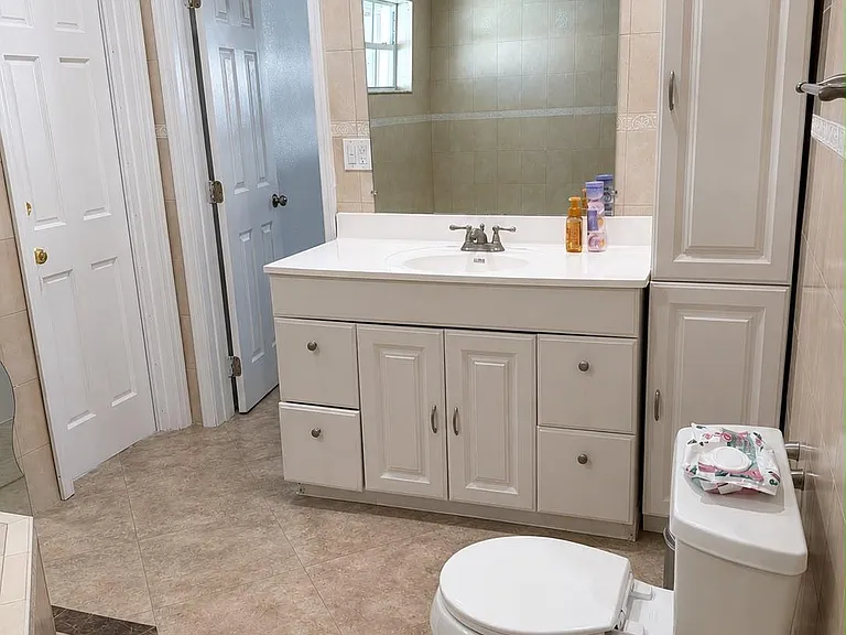 10955 SW 177th Ter — Photo 8