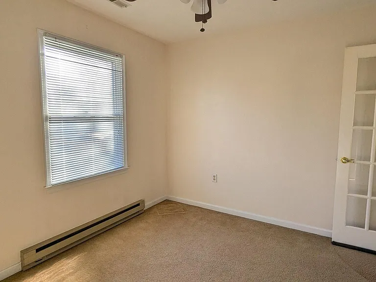 150 Nightingale Ave — Photo 16