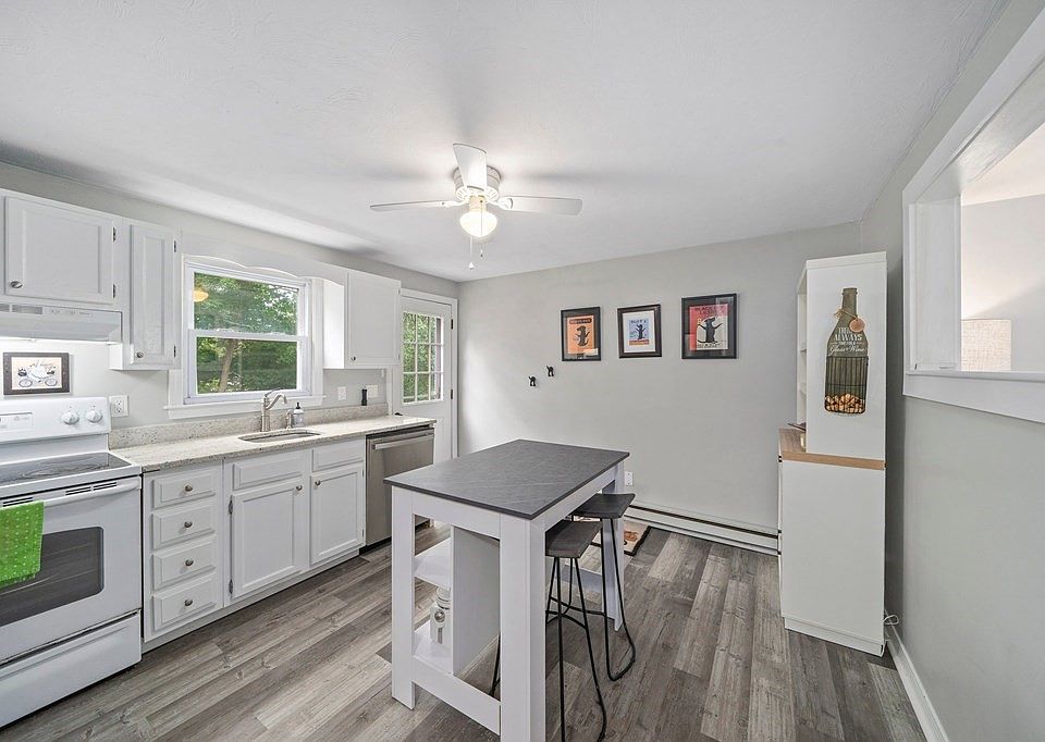 56 Oakhurst St 2, North Attleboro, MA 02760 Zillow