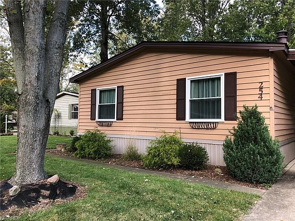 2nd image of 254 Twin Lakes Dr