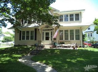 308 S Seminole Cir, Fort Wayne, IN 46807