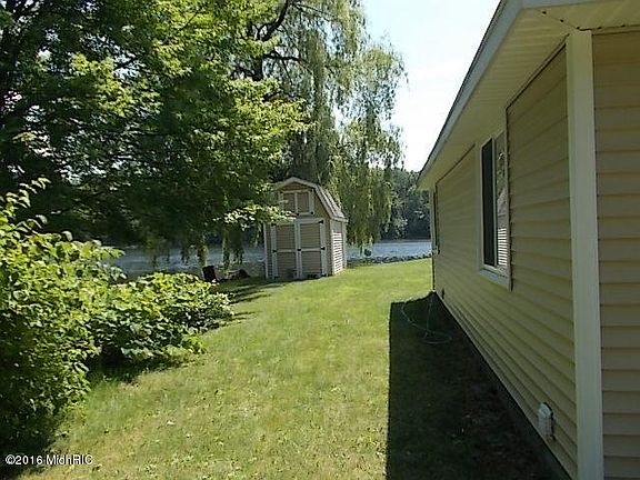 5th image of 1546 E James St