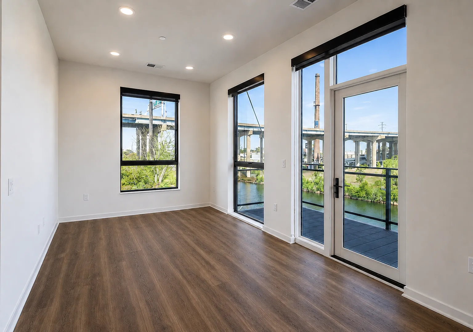2 bed, 983 sqft, $2,450 — Photo 3