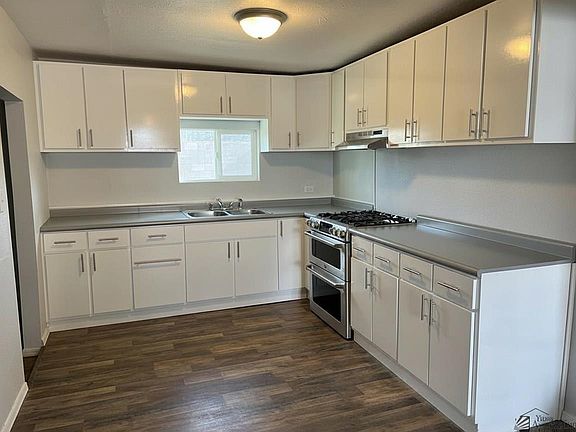 3rd image of 1111 S 2nd Ave