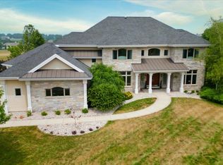 5 Turnwood Cir, Verona, WI 53593