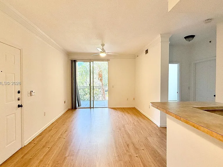 1206 Myrtlewood Cir E #1206 — Photo 8