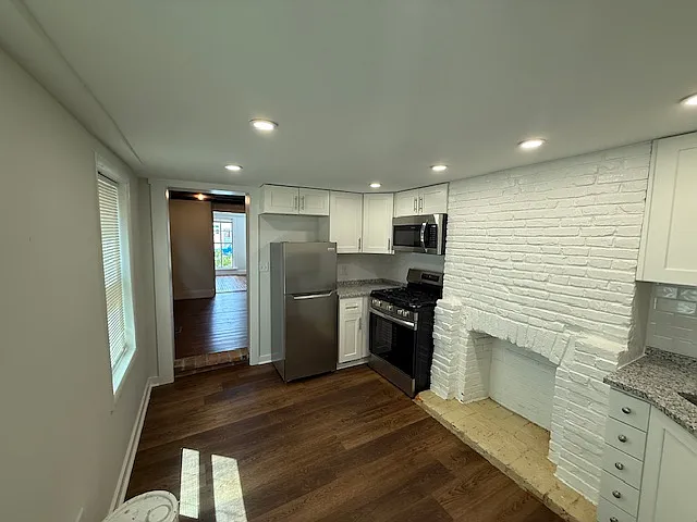24 E Henrietta St #1 — Photo 4