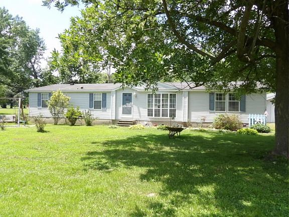 2nd image of 1117 Cannon Ln