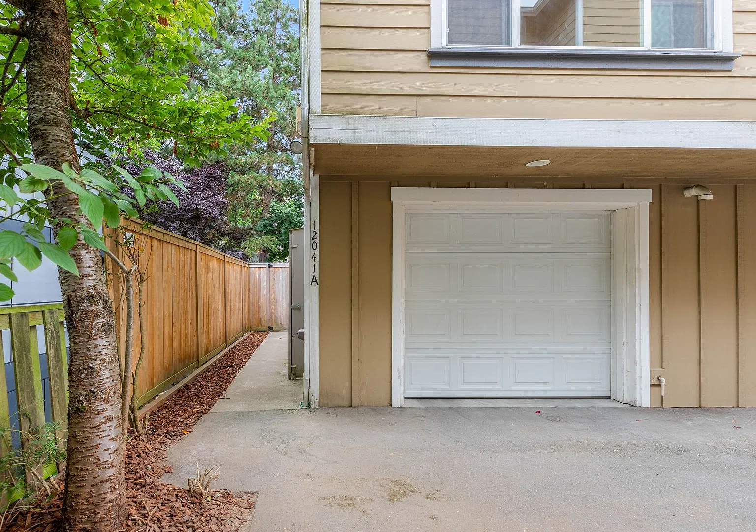 2Bd/2Ba Seattle Townhome — Photo 3